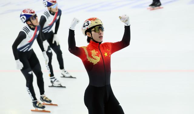（亚冬会）短道速滑——男子500米A组决赛赛况XxjpseC008039_20250208_PEPFN0A001.jpg