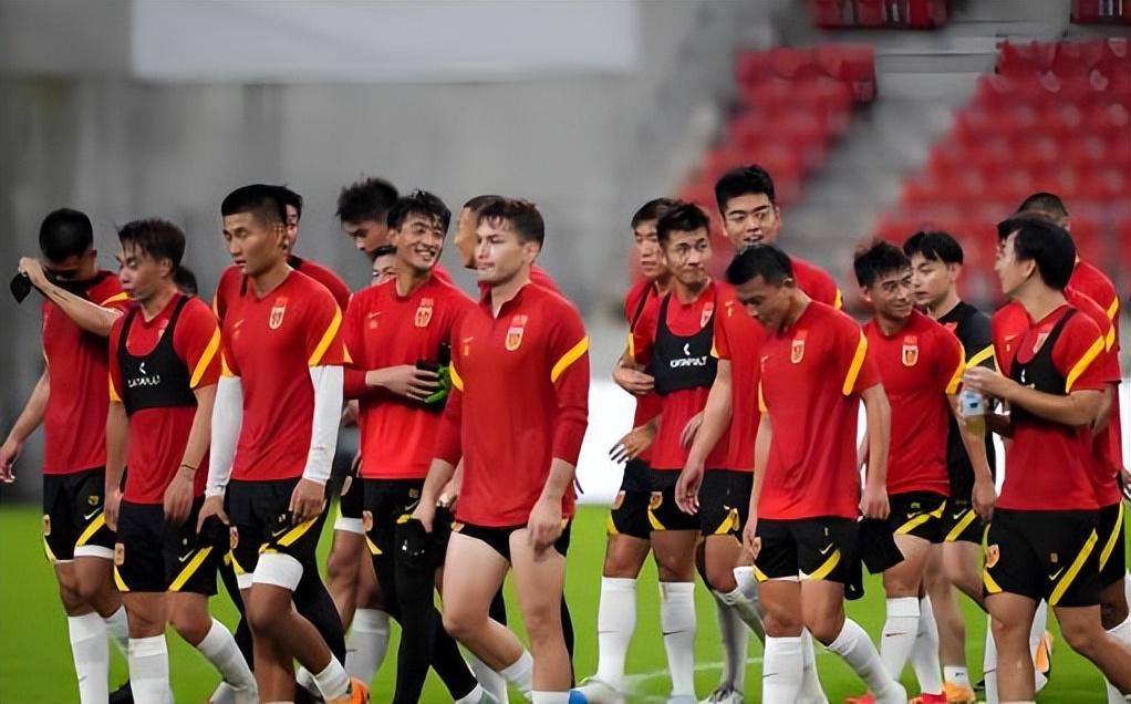 开云-重庆铜梁龙3月4日官宣多位王牌离队，核心外援领衔，引发热议