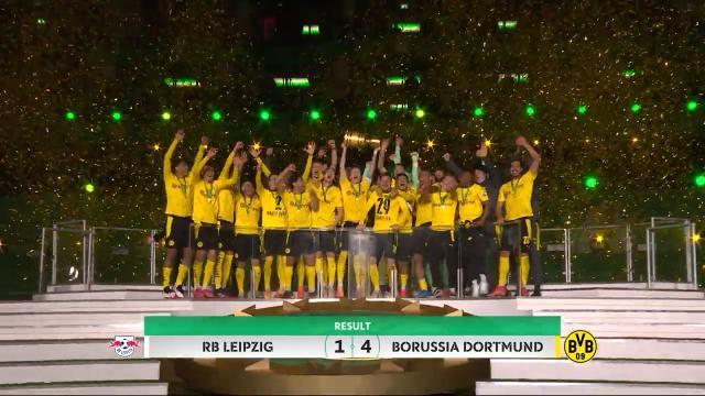 Dortmund celebrate 5th DFB-Pokal  RB Leipzig - Borussia Dortmund 1-4  Highlights  DFB-Pokal Final-0001.jpg